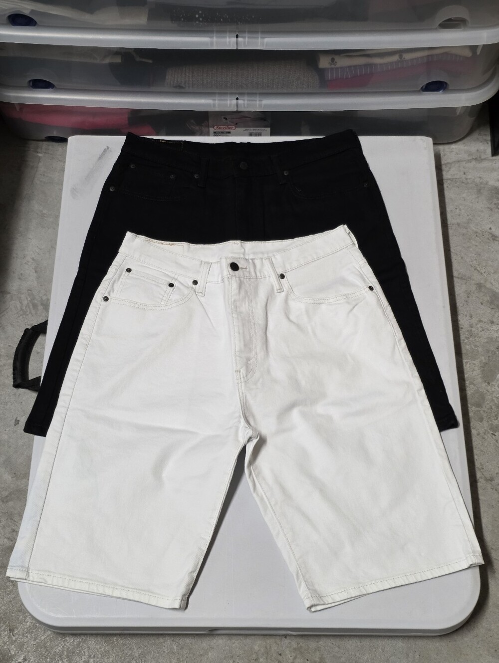 Levi's 569 Men's Black & White Shorts Regular Fit 5-Pocket Button Sz 34
